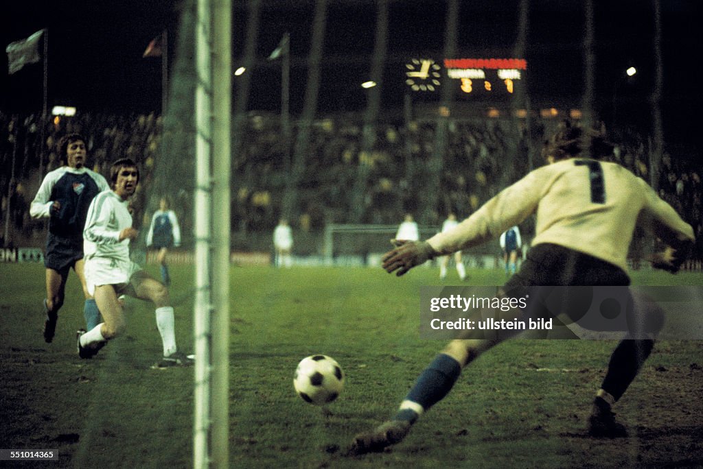football, UEFA Cup, Europa League, 1974/1975, quarterfinal, return