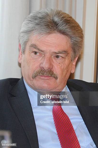 Pressekonferenz des ADAC Saarland in der Saarbrücker Saarlandhalle. Im Bild: Karl-Heinz Finkler, Vorsitzender des ADAC Saarland.