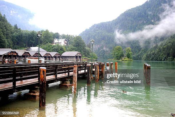 Deutschland, Bayern : Wo Deutschland schoen ist, die Route der " Deutschen Alpenstrasse". Entlang dieser Route eine Fuelle von Sehenswertes, Staedte,...