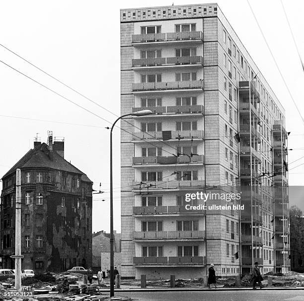 Deutschland, Berlin: Die Fotos vom Leben, Alltag, Kultur, Verkehr, Landwirtschaft, Betrieben, Aufmä GDR, Germany, Berlin: The photos of life,...