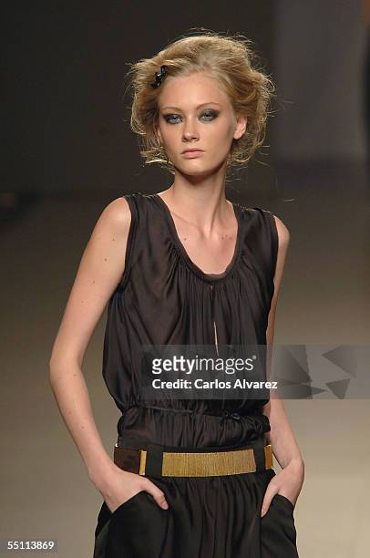 Jesus Del Pozo Spring 2005 Photos and Premium High Res Pictures - Getty ...