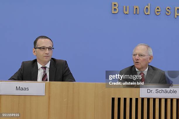 Berlin, Bundespressekonferenz, Thema: Gemeinsamer Aktionsplan für mehr Verbraucherschutz im Finanzmarkt, Foto:Bundesminister der Justiz und für...