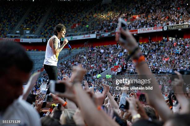 Boygroup One Direction on stage at "Midnight Memories" tour at Esprit Arena Duesseldorf