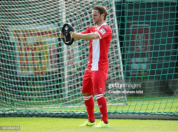 Martin Dausch, Einzelbild, Aktion, Training mit Gewicht , 1. FC Union Berlin, Training, zweite 2. Bundesliga DFL, Sport, Fußball Fussball, Stadion an...