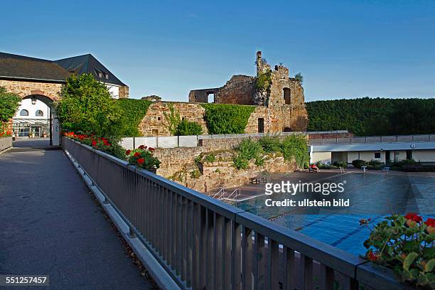 Altleiningen Castle, youth hostel, Outdoor pool in the moat, Altleiningen, district of Bad Durkheim, Rhineland-Palatinate, Germany