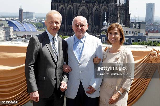 Alfred Biolek zum 80. Geburtstag Alfred Biolek , Sandra Maischberger , Hendrik Fritzler , Redakteurin Christiane Hinz und WDR-Intendant Tom Buhrow....