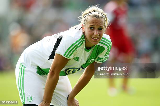 Lena Goessling Goeßling, Einzelbild, Aktion , VfL Wolfsburg, Bundesliga DFB, Sport, Fußball Fussball, Stadion am Elsterweg Wolfsburg, Frauen, Saison...