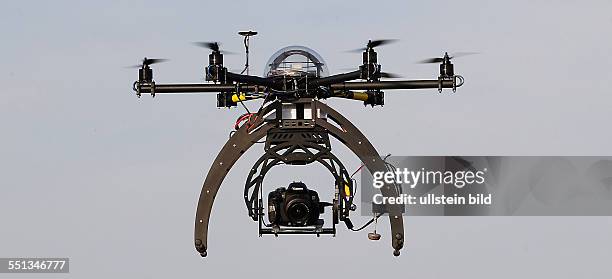 Drohne Flugdrohne Fotodrohne Drohnenfotografie Foto-Drohne Foto-Drohnen Drohne mit Kamera Hexacopter Copter Copterfotografie Flugroboter...