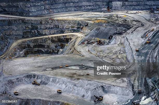 bingham canyon mine - bingham canyon mine stock pictures, royalty-free photos & images