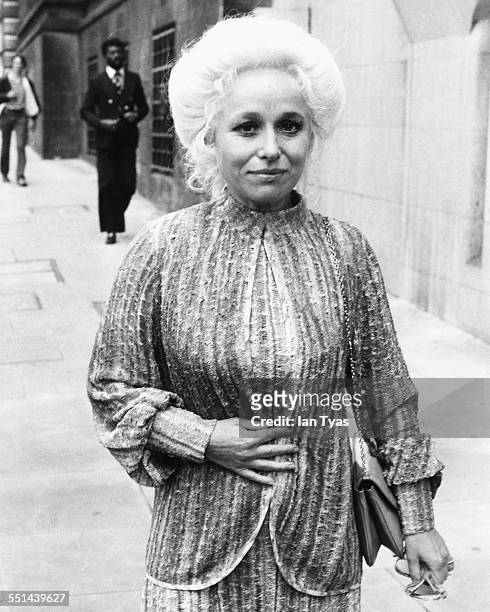 Actress Barbara Windsor arriving at the Old Bailey to appeal for bail for her imprisoned husband Ronald Knight, London, July 21st 1980.