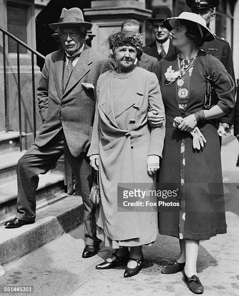 Former British Prime Minister David Lloyd George with his wife Margaret and daughter, Lady Carey Evans, arriving at the Welsh Baptist Church in...