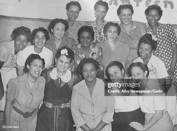 Large group of women at the Wake Robin womens golf club, an African-American golf club in Washington DC, Washington DC, August 28, 1943.