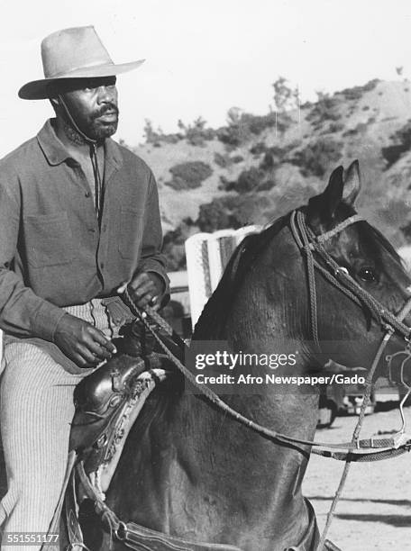 J Rodeo Actor 295 African American Horseback Riding Stock Photos, High-Res Pictures ...