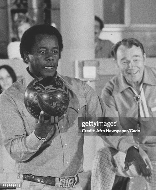 571 Flip Wilson Photos & High Res Pictures - Getty Images