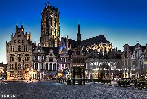 great market place mechelen, belgium - provinz antwerpen belgien stock-fotos und bilder