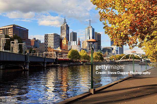 melbourne sunny afternoon - yarra river stockfoto's en -beelden