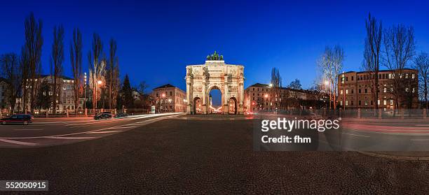 the "siegesor" in munich, a triumphal arch - munich street stock pictures, royalty-free photos & images