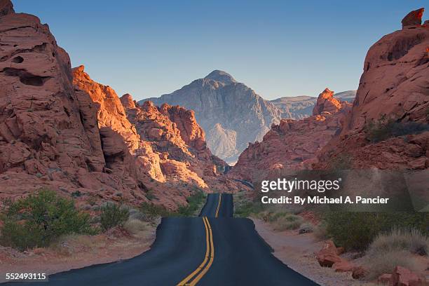 valley of fire road - nevada stock pictures, royalty-free photos & images