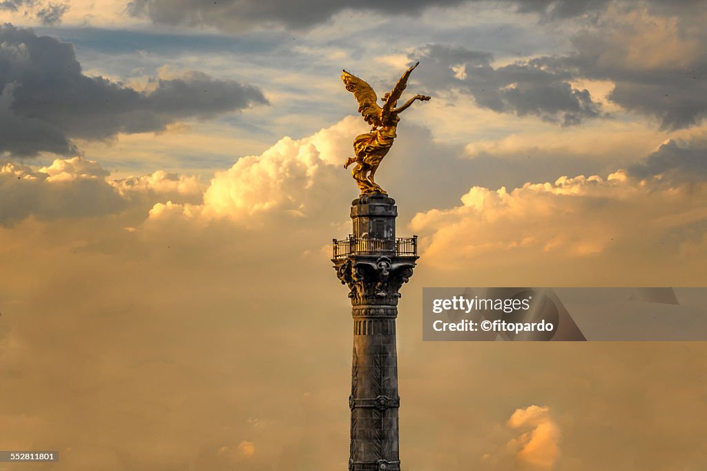 El Angel de Independencia, Mexican landmark