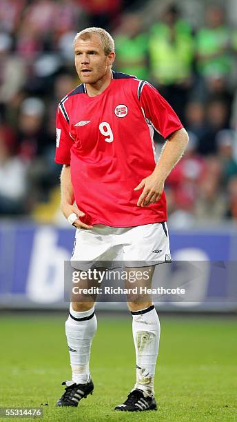 Egil Ostenstad of Norway in action during the group 5 World Cup 2006 Qualifier between Norway and Scotland held at the Ullevaal Stadium on September...