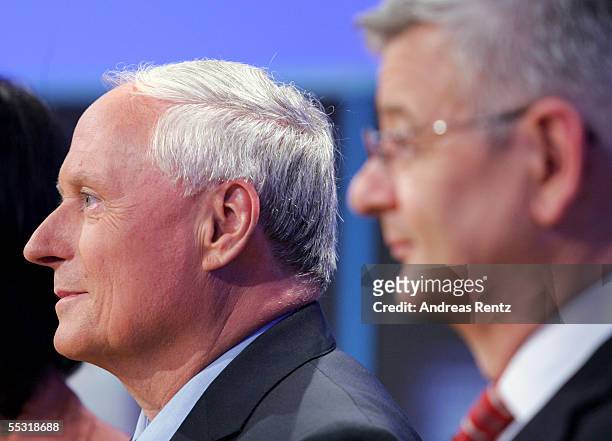 Die Linke Party Chairman Oskar Lafontaine stay besides Joschka Fischer of the Green Party before a live televised debate on September 8, 2005 in...