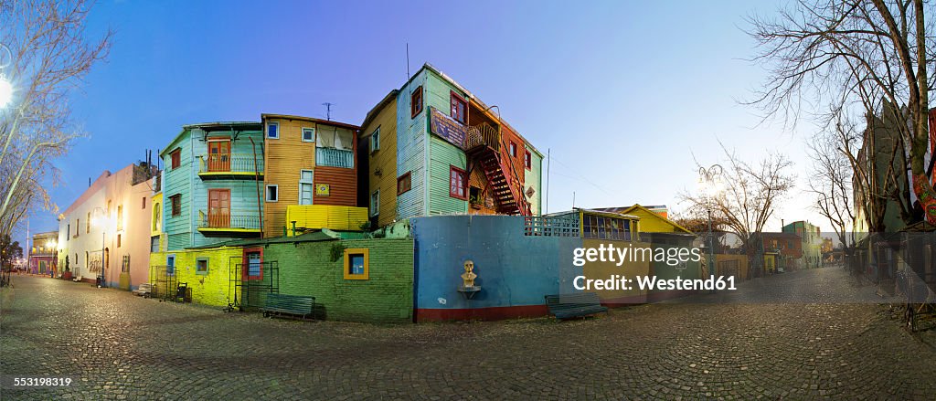 Argentina, Buenos Aires, colorful houses at Caminito