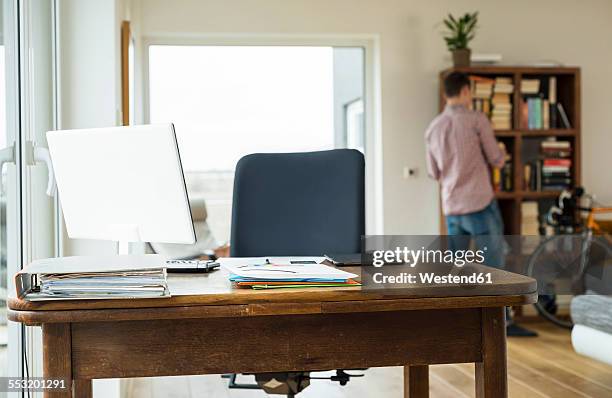 Basic Desk Empty 232 Empty Desk At Home Stock Photos, High-Res Pictures, and Images ...