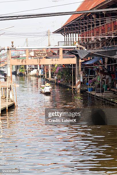 navigating the channel - tailandia stock pictures, royalty-free photos & images