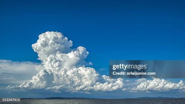 cumulus nimbus - dark clouds stock pictures, royalty-free photos & images