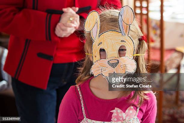 the easter bunny - easter bunny mask stockfoto's en -beelden