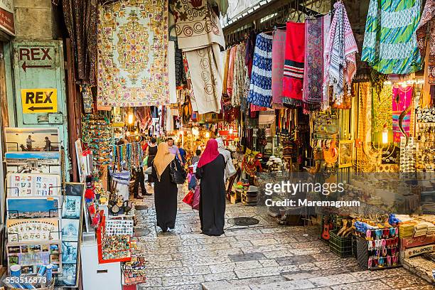 old town, shops in david street (el bazar) - jerusalem stock pictures, royalty-free photos & images