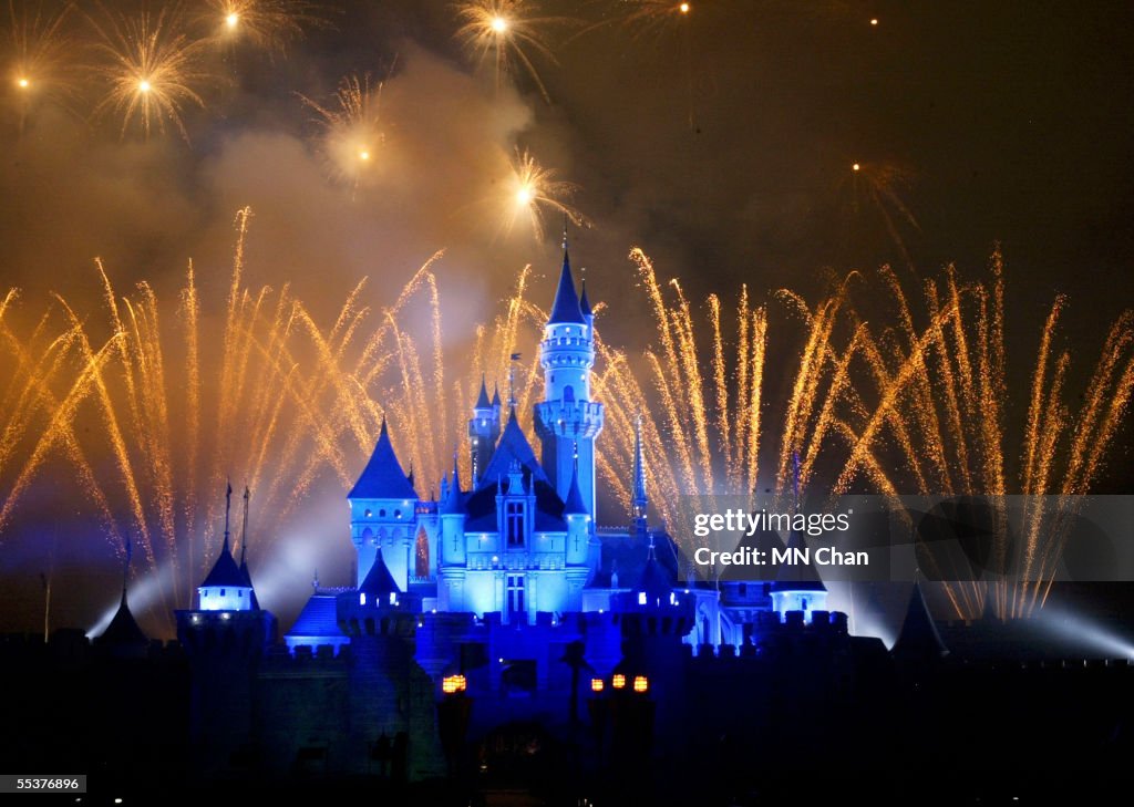 Disneyland To Open In Hong Kong