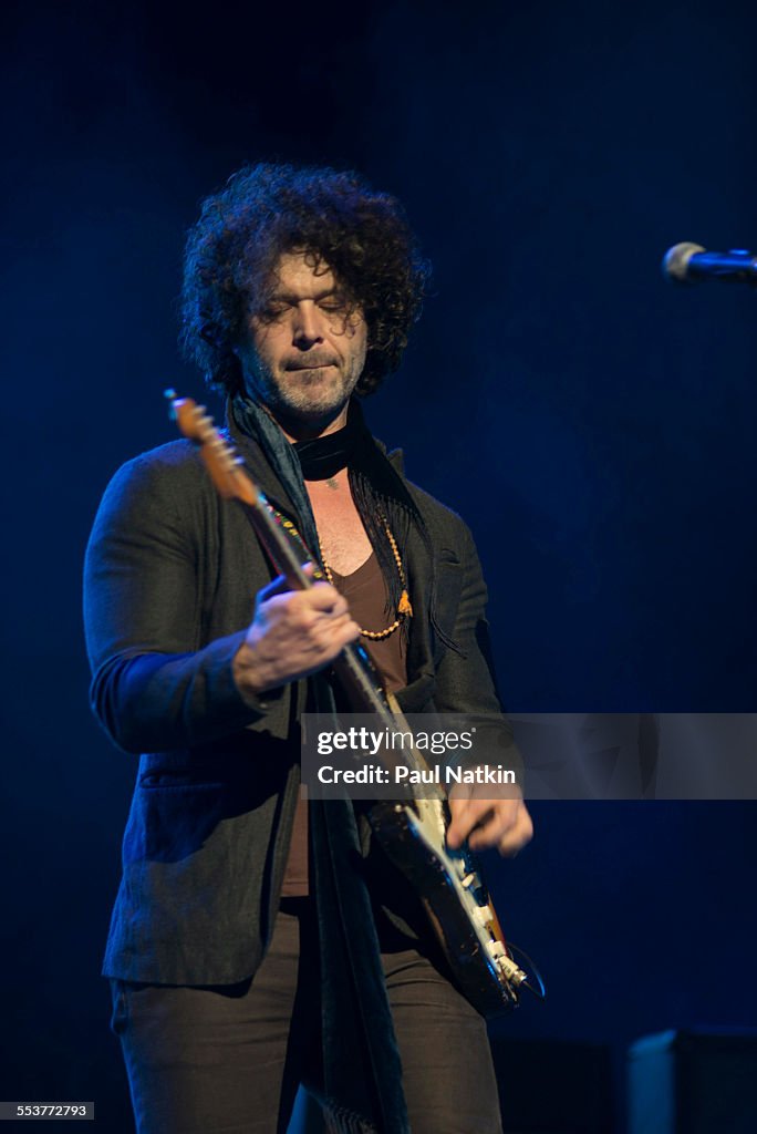 Doyle Bramhall At The Chicago Theater