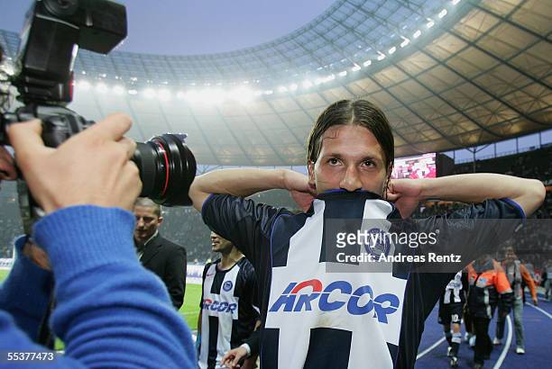 Berlin's Marko Pantelic looks on after the Bundesliga match between Hertha BSC Berlin and VfL Wolfsburg at the Olympiastadion on September 11, 2005...