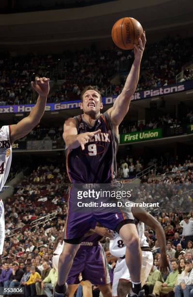 Forward Dan Majerle of the Phoenix Suns shoots a layup during the NBA game against the Philadelphia 76ers at First Union Center in Philadelphia,...