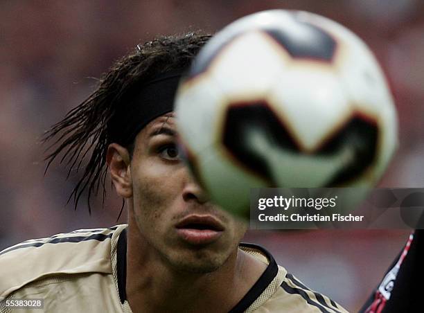 Paolo Guerrero of Munich in action during the Bundesliga match between 1. FC Nuremberg and Bayern Munich at the Frankenstadion on September 10, 2005...