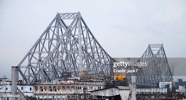 howrah bridge - haorabrug stockfoto's en -beelden