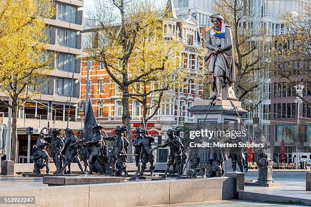 statue of rembrandt's night watch on square - rembrandt night watch stock pictures, royalty-free photos & images