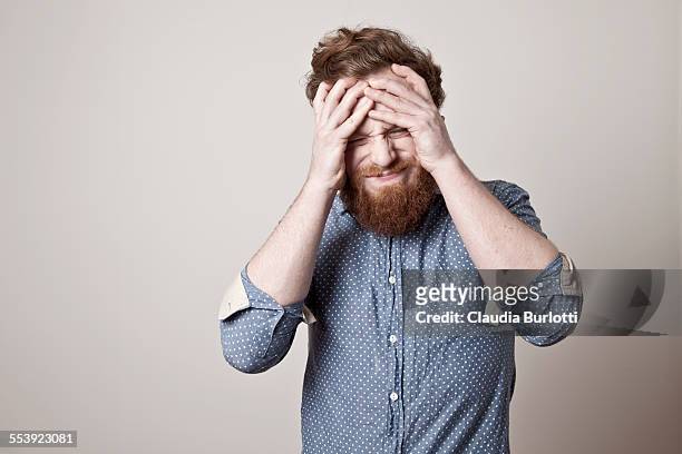 disappointed guy - confusion stockfoto's en -beelden