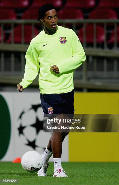 Ronaldinho in action during the training session of FC Barcelona on September 13, 2005 in Bremen, Germany. FC Barcelona meets Werder Bremen in the...