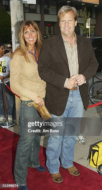 Actor Jeff Daniels and his wife Kathleen arrives at the TIFF premiere for the film "The Squid and the Whale" at the 30th Toronto International Film...