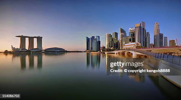 singapore skyline panoramic view - singapore stock-fotos und bilder