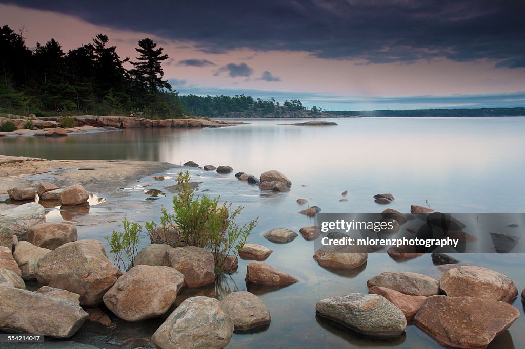 Ontario Rocks Ontario Rocks High-Res Stock Photo - Getty Images
