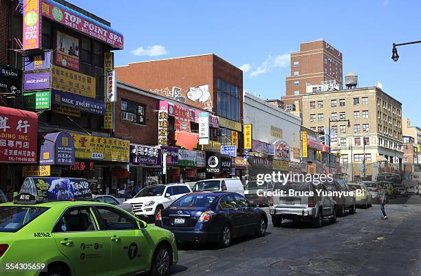 street view of flushing chinatown - flushing queens stock pictures, royalty-free photos & images