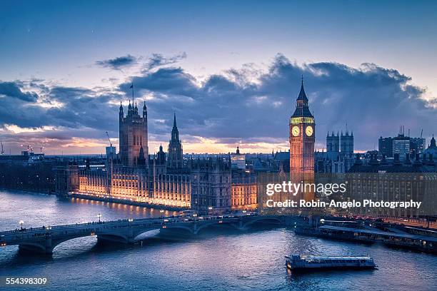 sunset on westminster palace - palace of westminster stock pictures, royalty-free photos & images