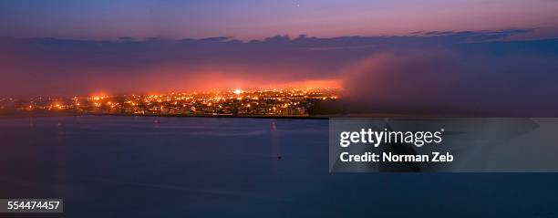 the fog creepers! - atlantic city fotografías e imágenes de stock