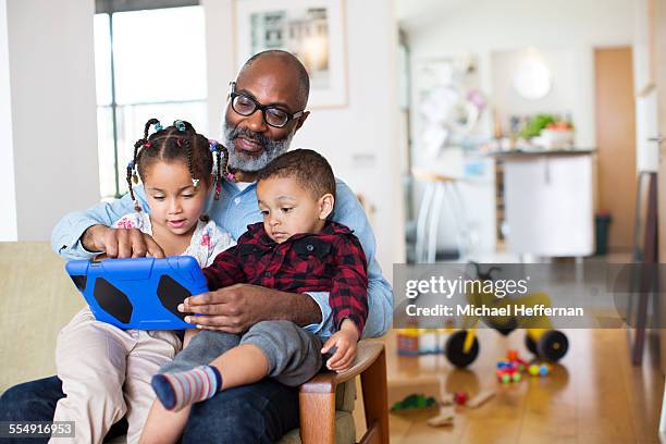 Grad Father Grandfather Ipad Photos and Premium High Res Pictures - Getty Images