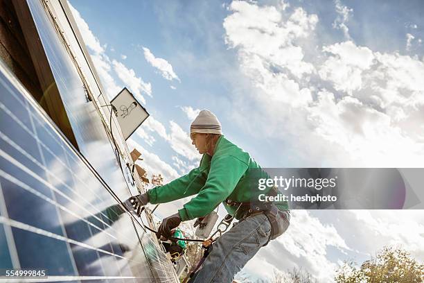 Solar Module Crew 72 Solar Energy Panels Are Installed On Colorado Homes Stock Photos ...