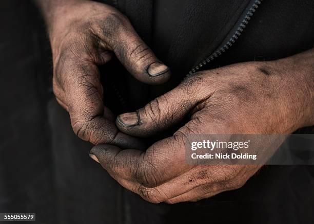 mechanics hands - dirty hand stock pictures, royalty-free photos & images