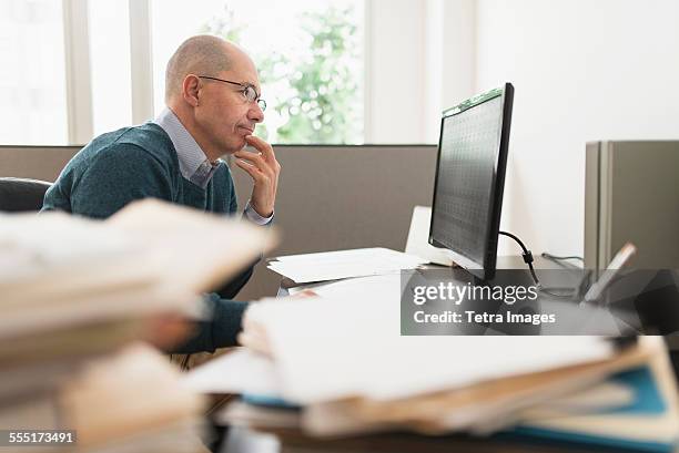 Man Working In Cubicle 7,353 Man Cubicle Office Stock Photos, High-Res Pictures, and Images ...